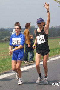 monika_erwin_staedtemarathon_erl.jpg (17454 Byte)